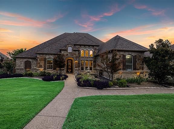 2nd image of 1414 Poppy Dr