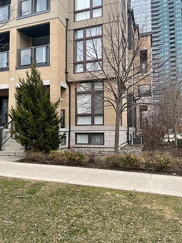 15 Eldora Ave #21 Photo 1