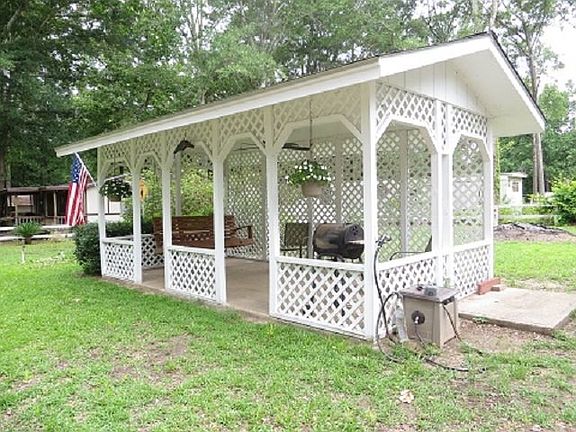 4th image of 183 Lakeside Dr
