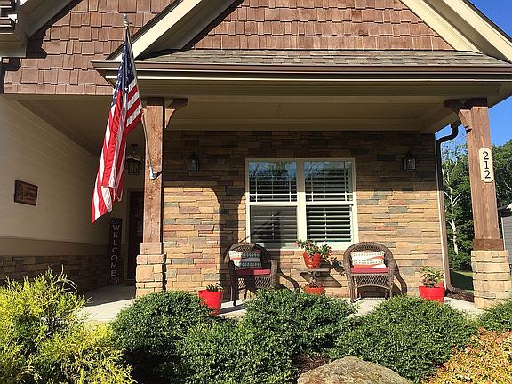 Mtn. View Front Porch