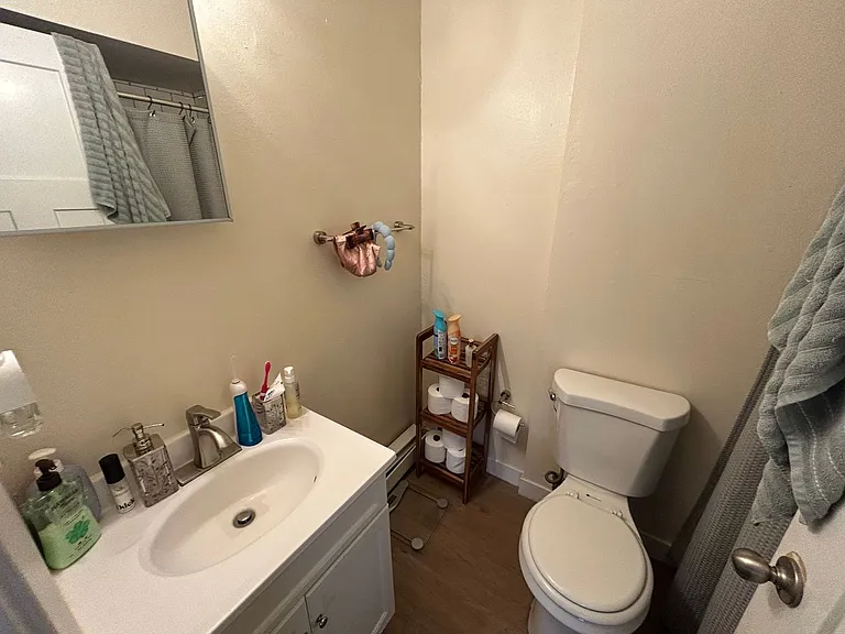 1535 N Van Buren St — Photo 19