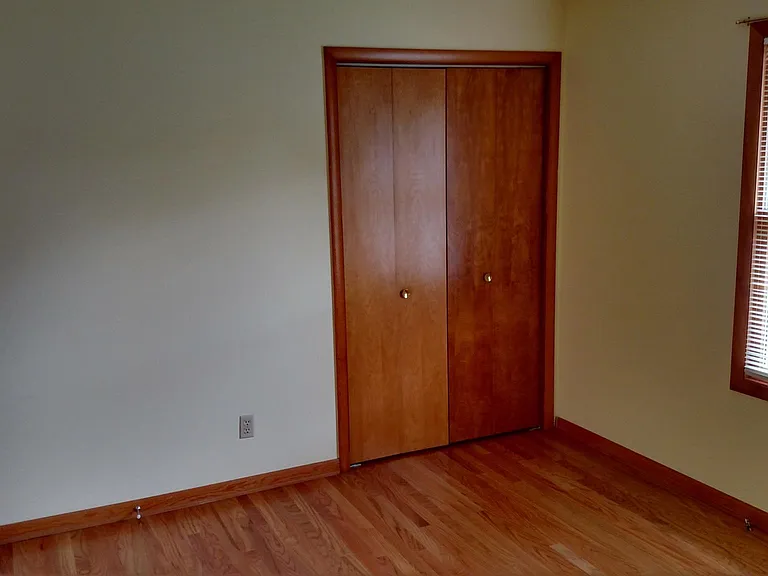 324 S Rose Ave — Photo 7