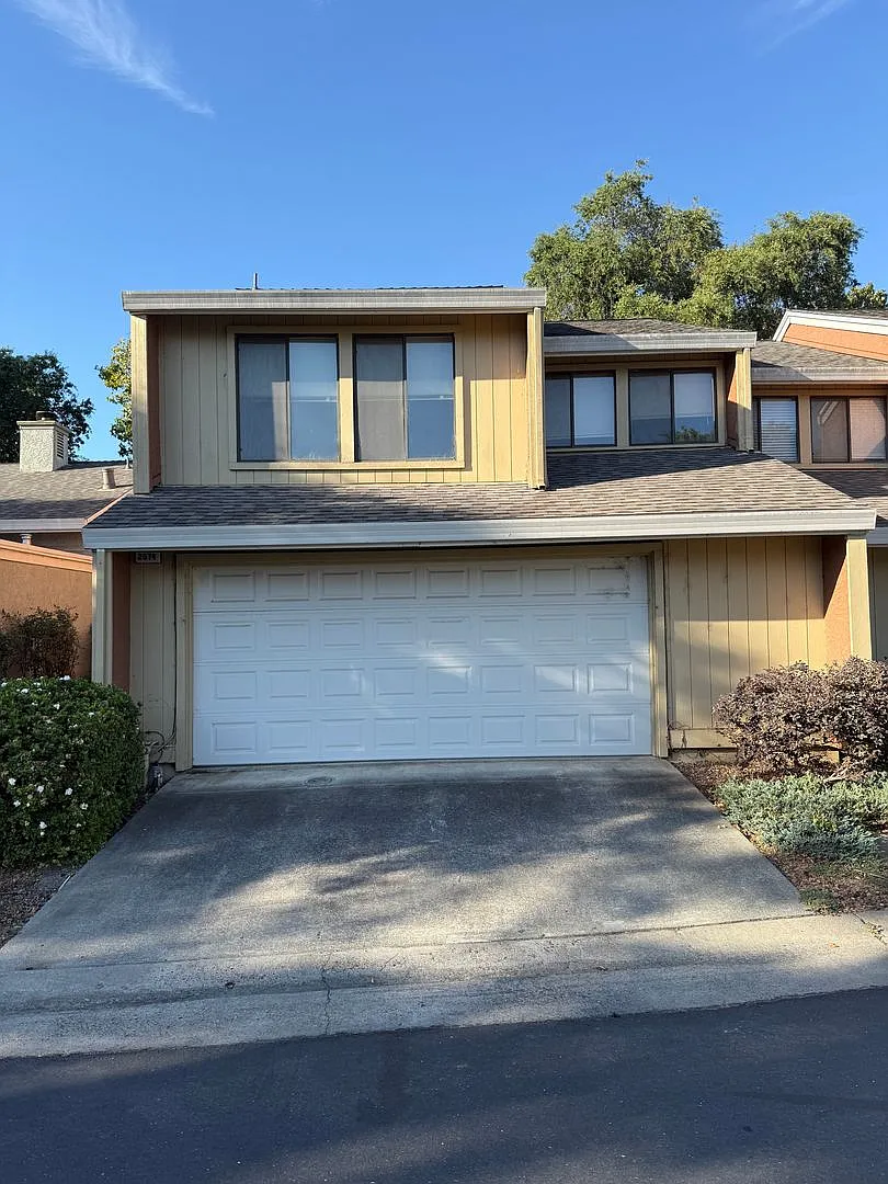 2674 Bradford Way - West Sacramento 95691 — Photo 1
