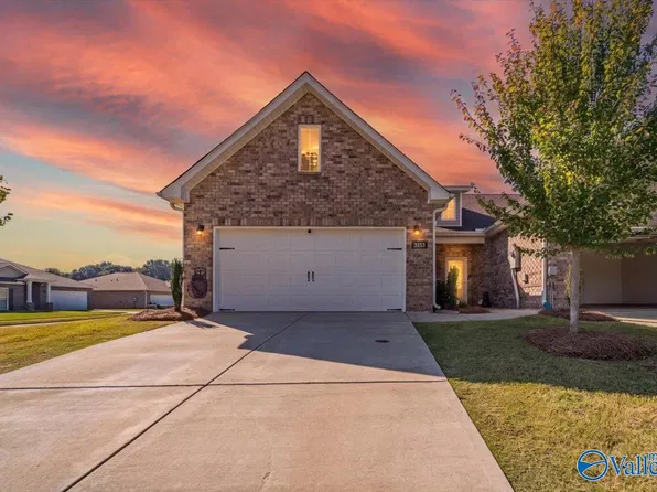 3153 Lea Ln SE, Decatur, AL 35603