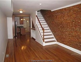 3rd image of 211 S Robinson St