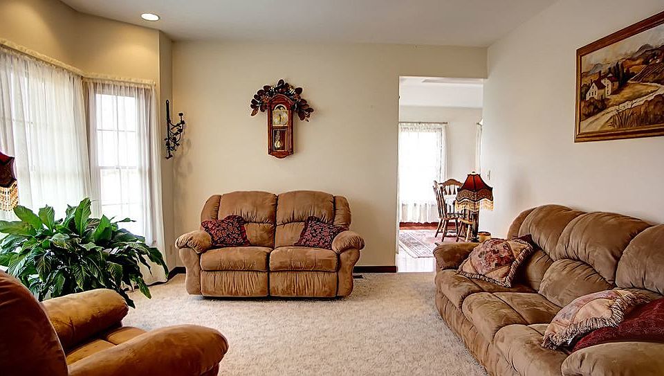 1st image of 1306 Forest Park