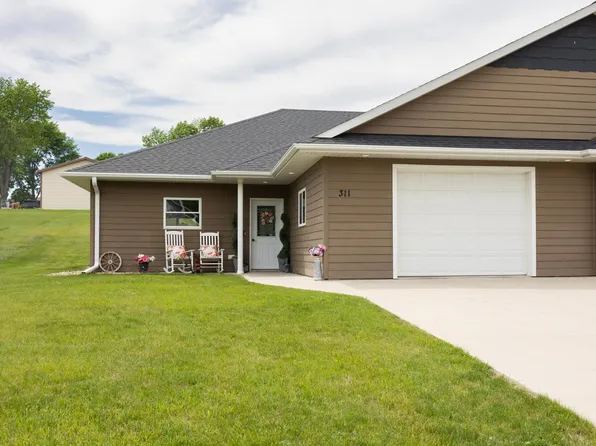 311 Tennessee Ave, Adrian, MN 56110
