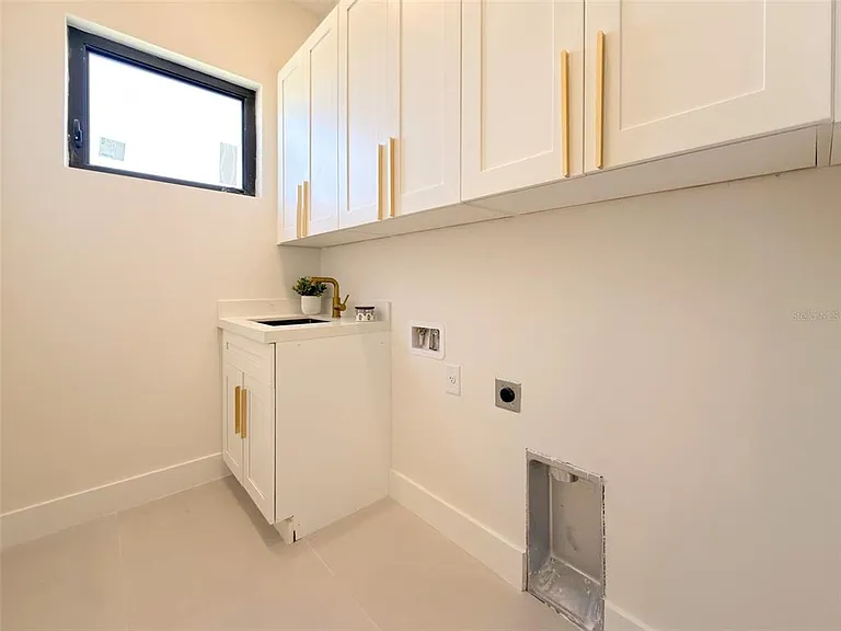 14671 Lillian Cir — Photo 30
