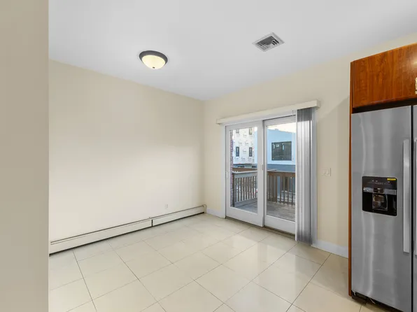 333 Lincoln Avenue image 10 of 37