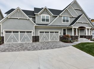 15810 43rd Pl, Plymouth, MN 55446