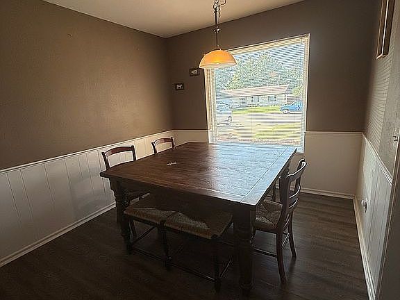 4th image of 561 Skyview Dr