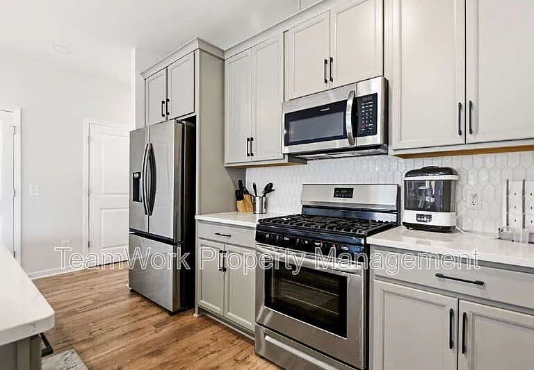 506 Green Fern Dr — Photo 6