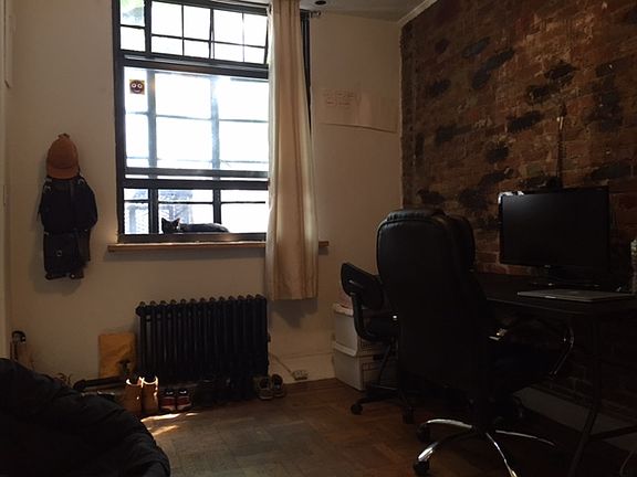 2nd image of 207 E 5th St APT 1C