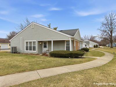 7202 Oxford Cir #237, Fox Lake, IL, 60020