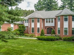 24 Davis Rd, Carlisle, MA 01741