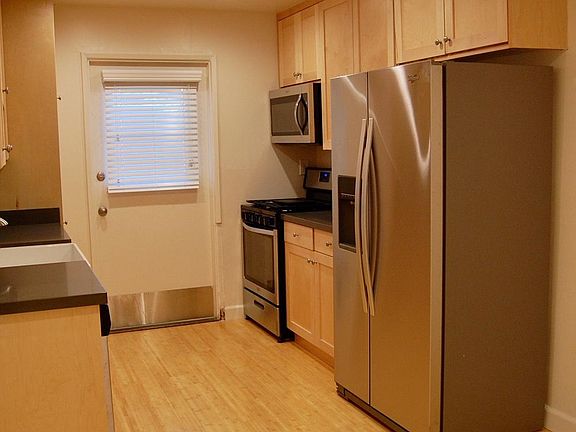 2nd image of 12021 Burbank Blvd #3