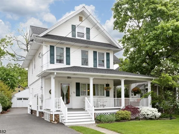 23 Hope St, Ridgewood Village, NJ 07450