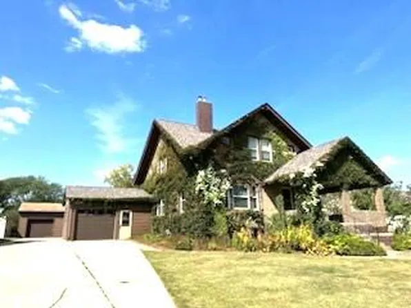 308 SW 2nd St, Ogden, IA 50212