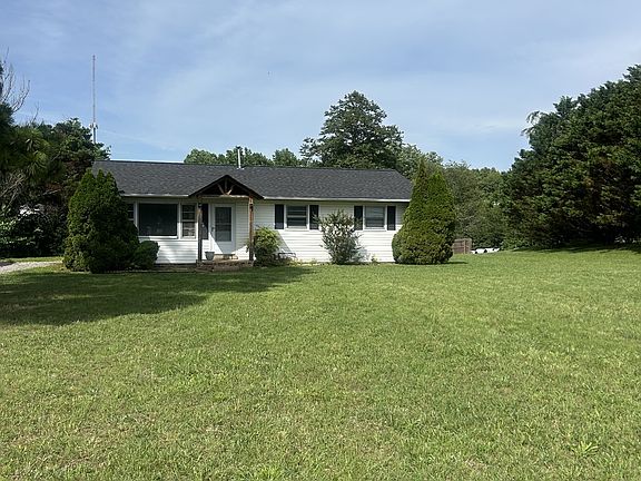 3rd image of 500 Prosser Rd