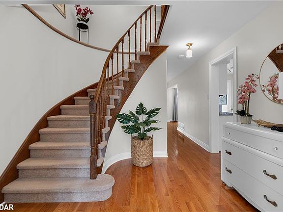 4th image of 108 Garden Dr