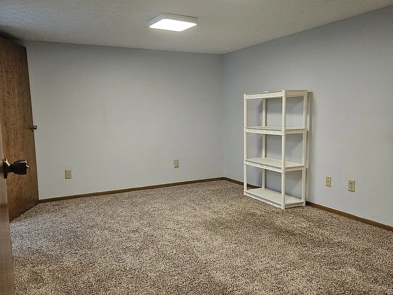 1001 Syracuse Ln — Photo 19