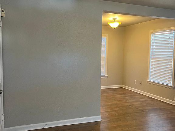 4th image of 309 N Oak Cliff Blvd #311