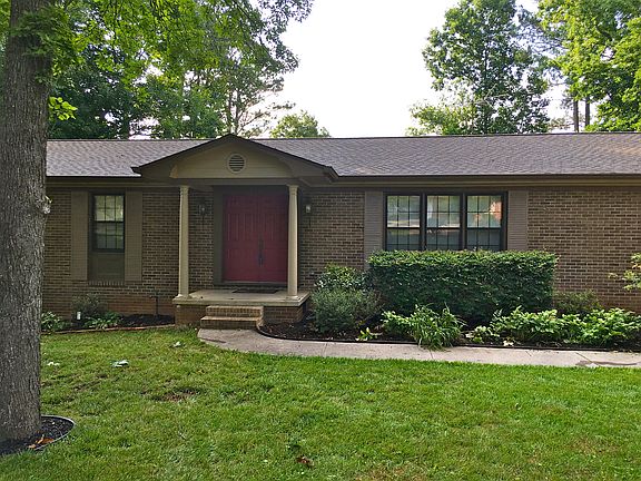 4th image of 3812 Woodbine Cir NW