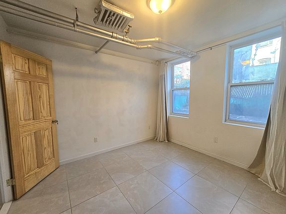 4th image of 21-41 32nd St #B1