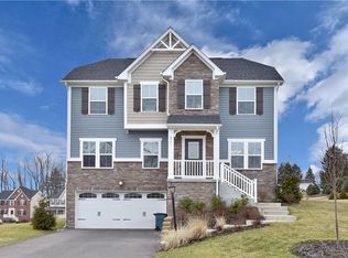 2041 Millennium Ct, Bethel Park, PA 15102