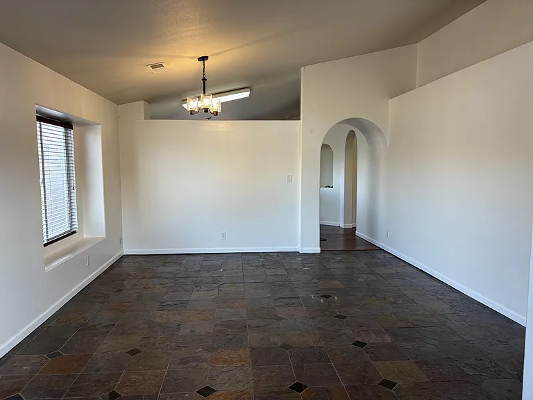 6232 Calle Feliz NW — Photo 9