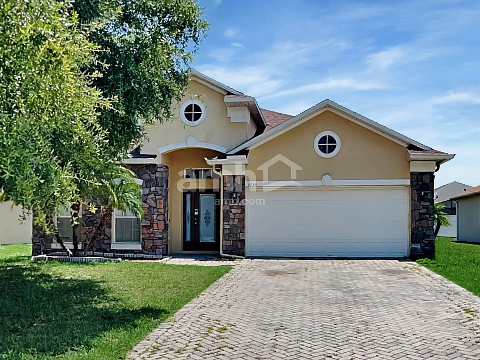 2750 Eagle Glen Cir