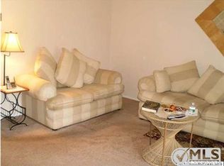 318 E Coventry Rd, Lakewood, NJ