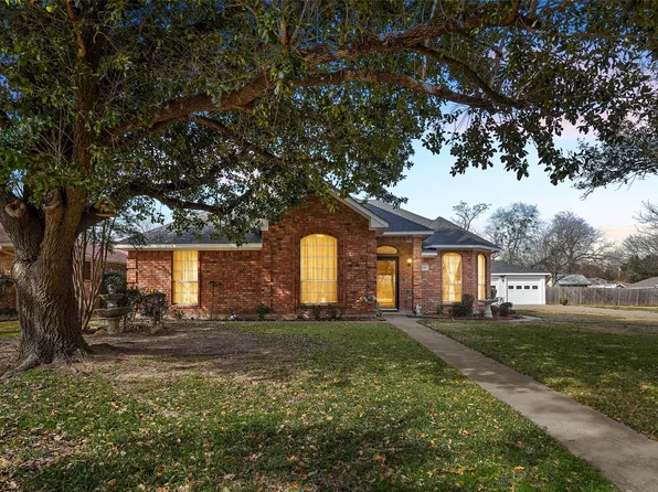 510 S Pearl St, Kemp, TX 75143