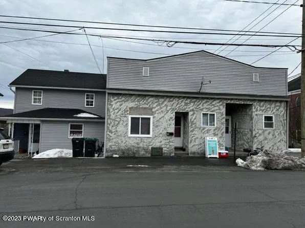 700-704 Hudson St, Forest City, PA 18421