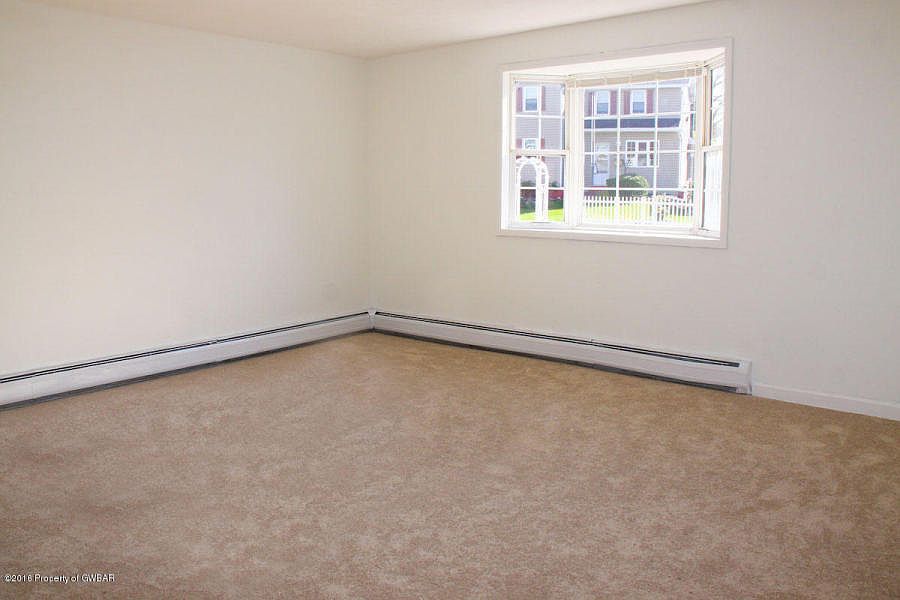 Main Livingroom