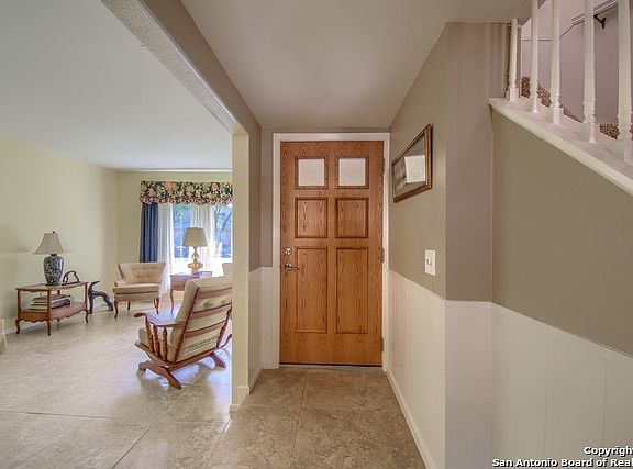 3rd image of 11807 Petal Dr