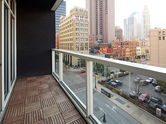 4th image of 100 E Gay St Unit 606