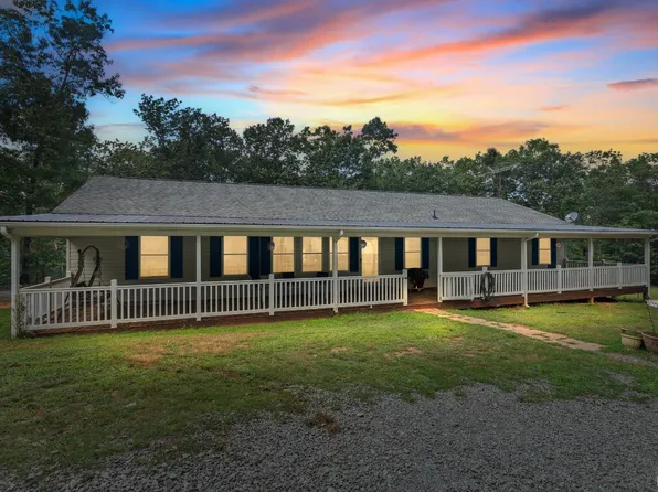 1720 Gallows Rd, Gretna, VA 24557