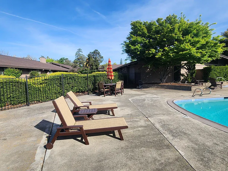 4326 Fair Oaks Blvd — Photo 45