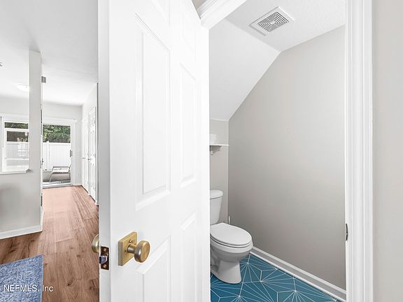 5th image of 8230 DAMES POINT CROSSING Boulevard N #502