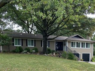 205 Saponi Ln, Lake Winnebago, MO 64034