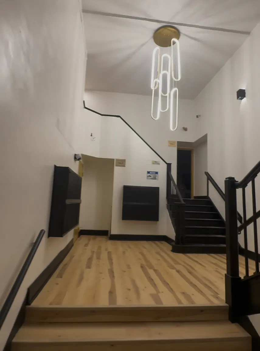 Halls Grove-1107 Langtry St. — Photo 2