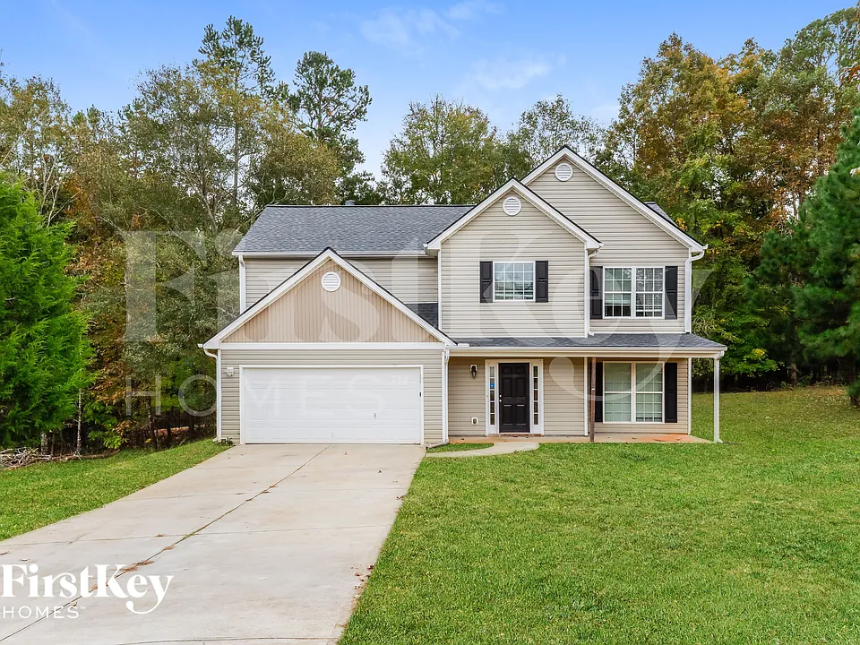 894 Hawk Creek Trl