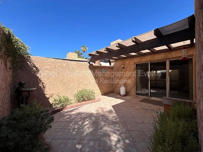 7513 N Via Camello Del Sur — Photo 37