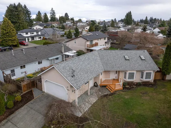 881 Therres Cres, Ladysmith, BC V9G 1N5