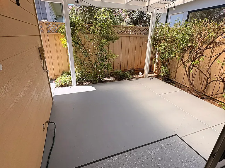 1729 Marich Way — Photo 25