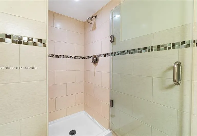 4197 N Haverhill Rd #213 — Photo 9