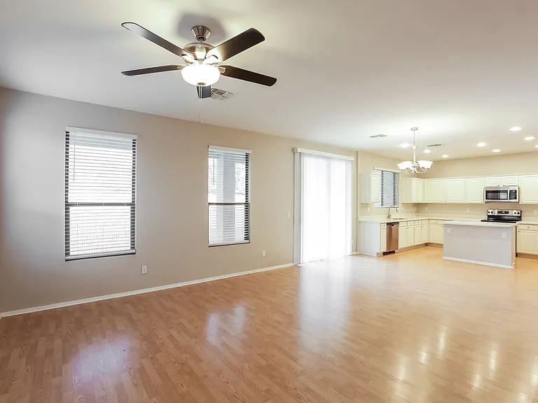 17014 W Rimrock St — Photo 5