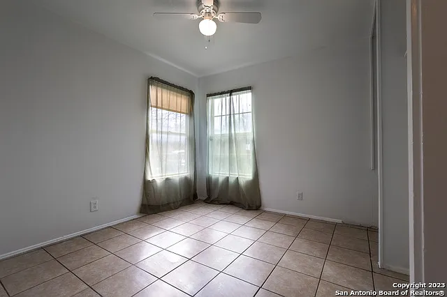 5434 Plumtree Dr — Photo 16