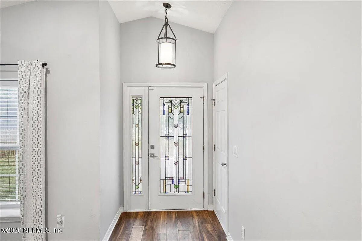 4 bed, 3.0 bath, 1752 sqft, $2,800 — Photo 4